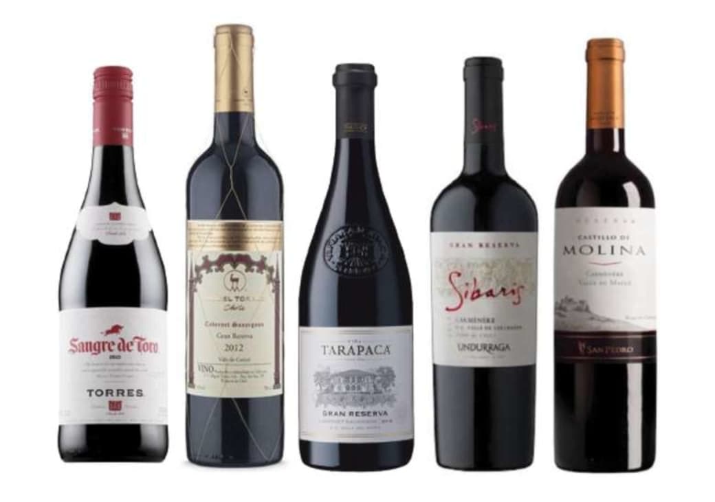 PACK VINOS GRAN RESERVA Nº3: Sangre de Toro Garnacha 750cc + Miguel Torres Gran Reserva Cabernet Sauvignon 750cc + Tarapaca Gran Reserva Cabernet Sauvignon 750cc + Undurraga Sibaris Carmenere 750cc + Castillo de Molina Carmenere 750cc_1