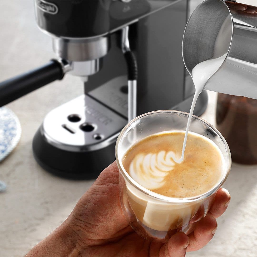 Cafetera Espresso DeLonghi Dedica Arte Gris_7