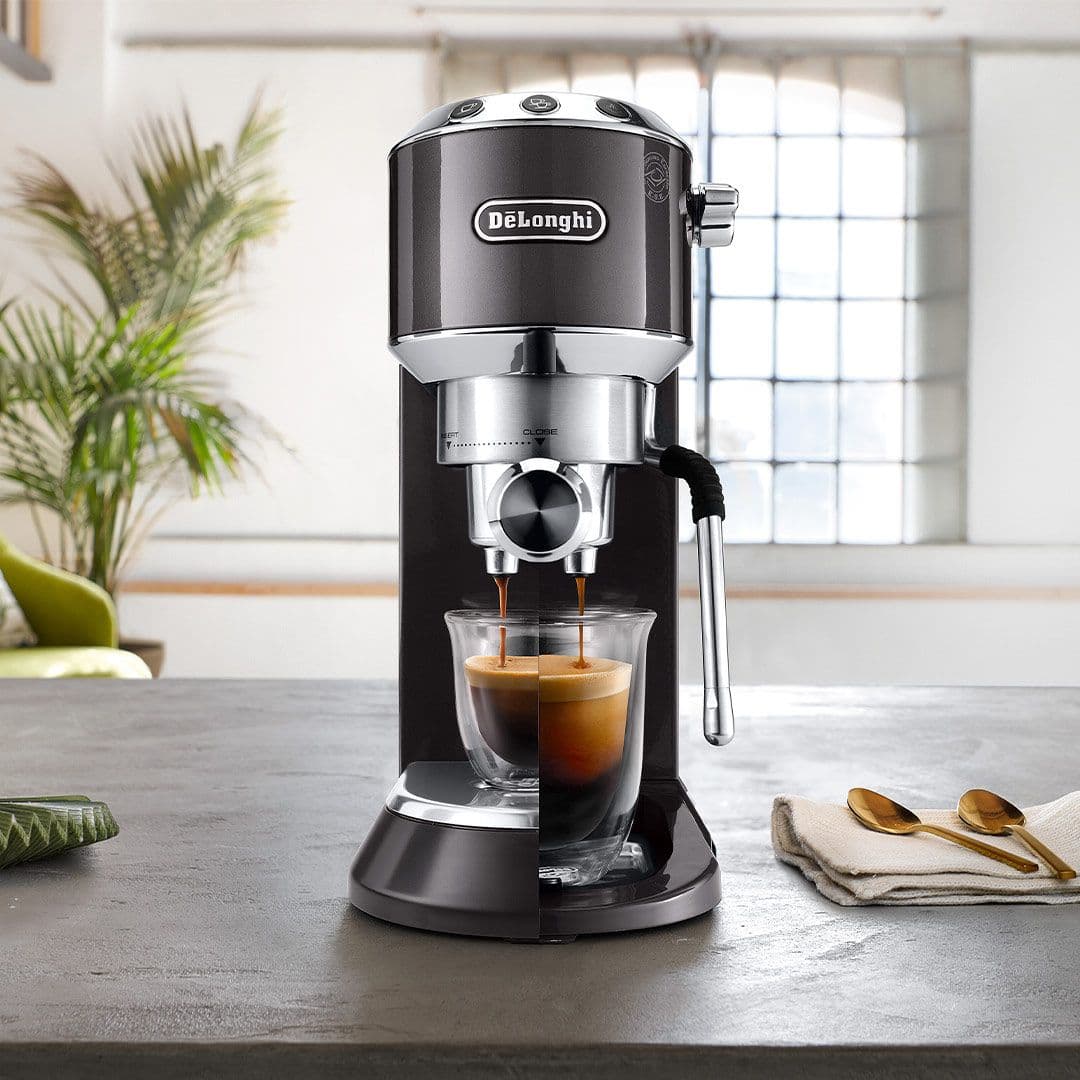 Cafetera Espresso DeLonghi Dedica Arte Gris_2