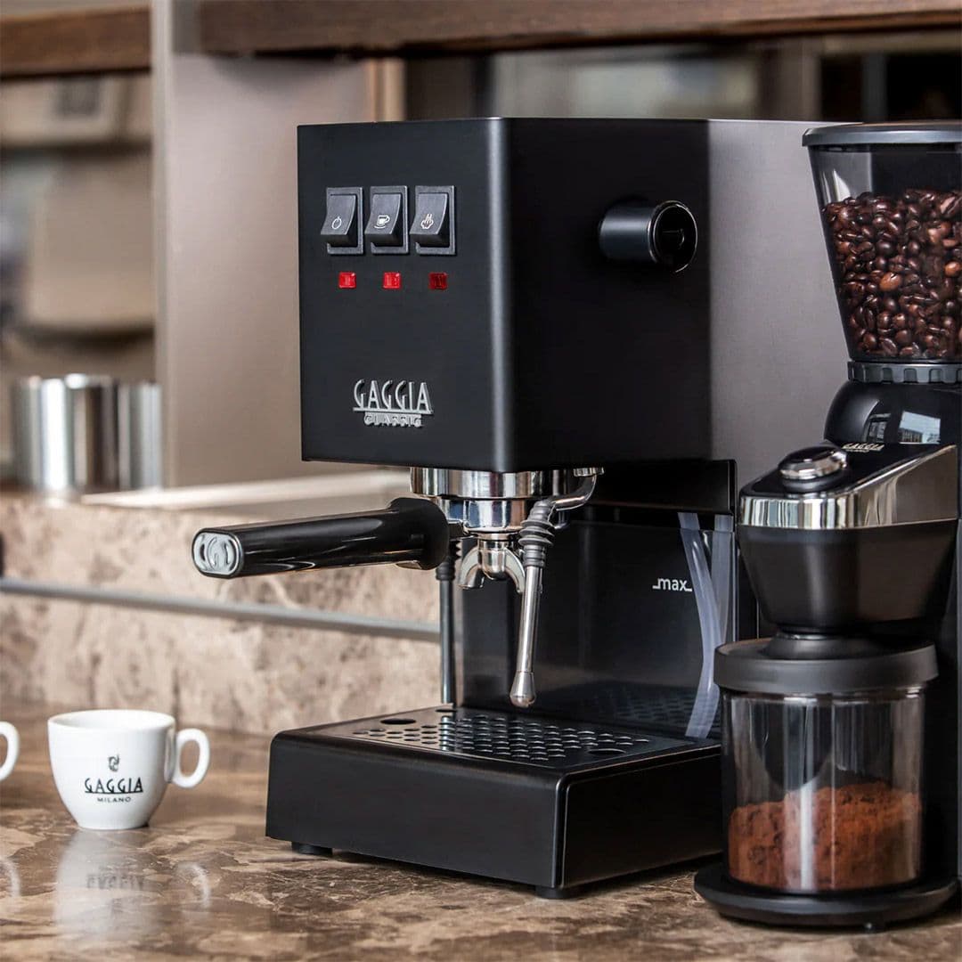 Cafetera Gaggia Classic E24 Color Vibes (Negra)_2